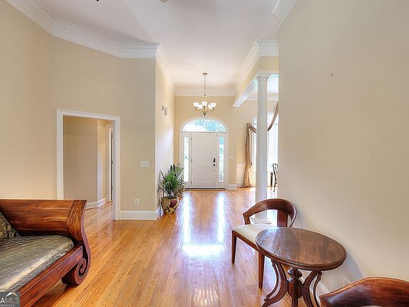 2nd image of 3089 Brombley Dr SE