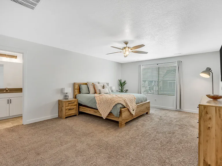 427 S Sunland Way — Photo 12