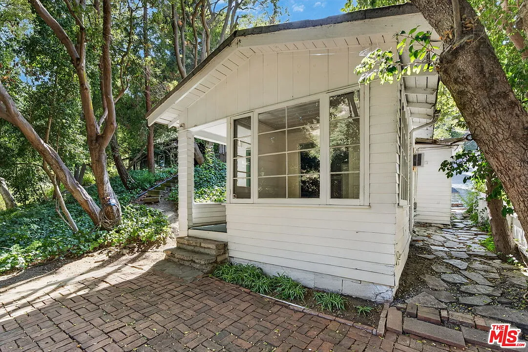 1 bed, 1.0 bath, 605 sqft, $2,900 — Photo 2