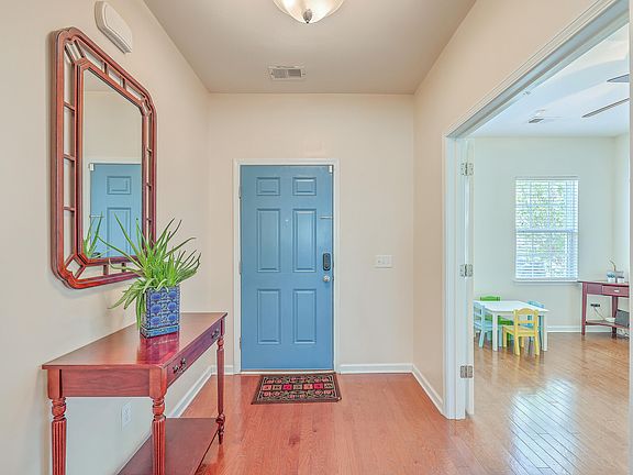 4th image of 522 Stafford Springs Ct
