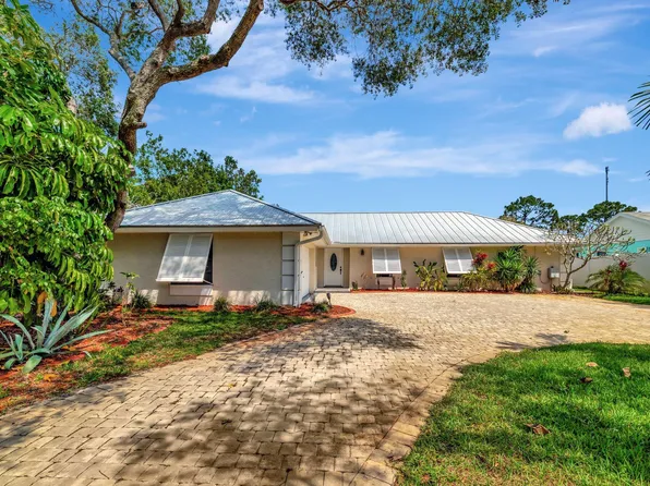 18395 SE County Line Road, Tequesta, FL 33469