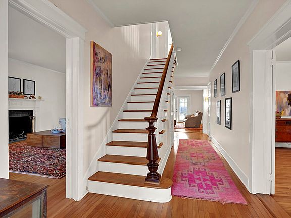2nd image of 219 N 18th St
