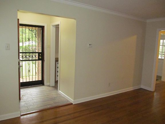5th image of 4987 Alrose Ave