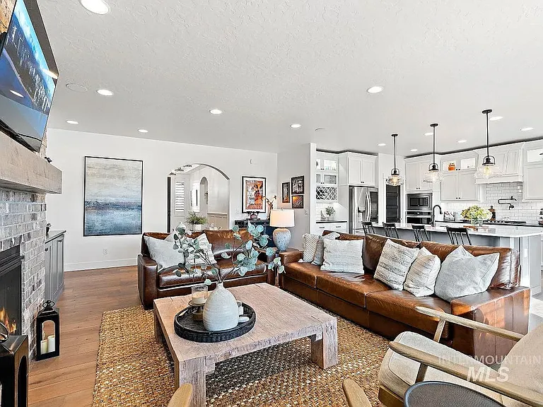 11843 W Castile Dr — Photo 20