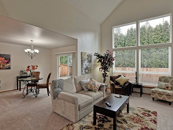 5th image of 17523 N Park Pl N