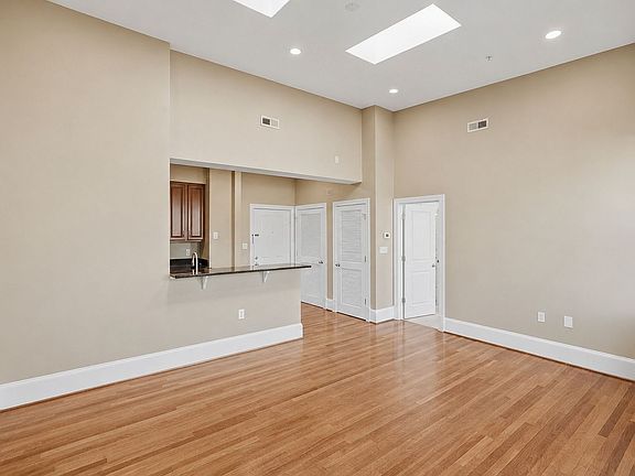 5th image of 1324 Euclid St NW APT 407