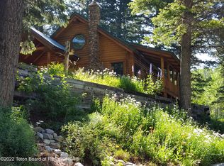 859 Spruce Dr, Star Valley Ranch, WY 83127