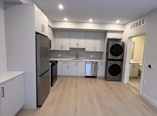 79 Marquette Ave #4, Ottawa, ON K1L5J9