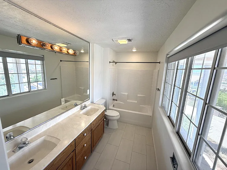 2506 W Grandview Dr — Photo 14
