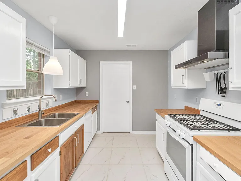 3626 Nutwood Ln — Photo 20