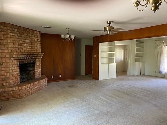 3rd image of 402 E 21st Ave
