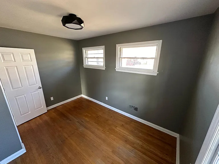 105 Meadowview Dr — Photo 23