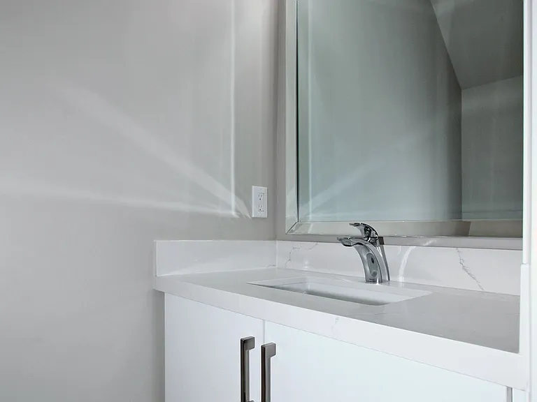 756 Gerrard St E #1 — Photo 15