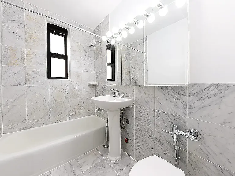 1 Bogardus Pl #7P — Photo 5