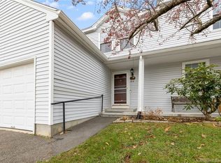 10 Jamie Ln APT B, Manchester, CT 06042