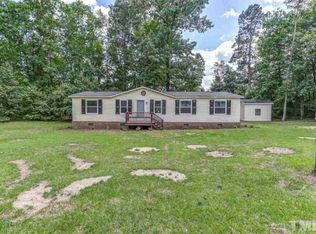 25 Mullins Dr, Lillington, NC 27546