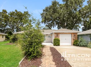 1916 Stardust Dr, Clearwater, FL 33755