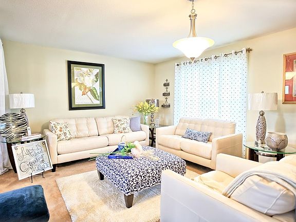 5th image of 3247 Veranda Cir