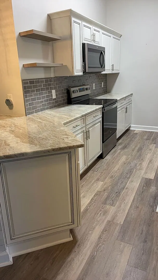 3 bedroom/2 bath condo in Carolina Willows — Photo 2