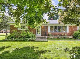 9154 Pheasant Dr, Temperance, MI 48182