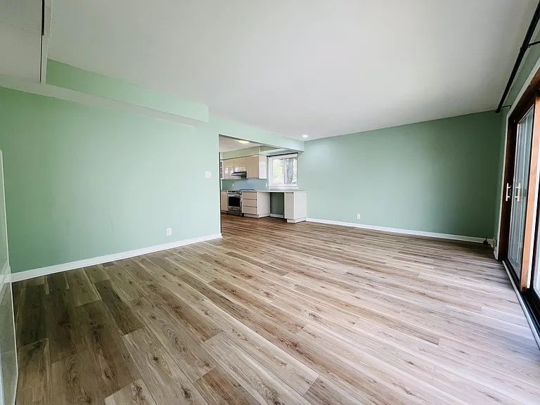 747 Jamaica Dr #1 — Photo 7