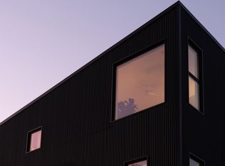 1224 N Dover St #1, Philadelphia, PA 19121