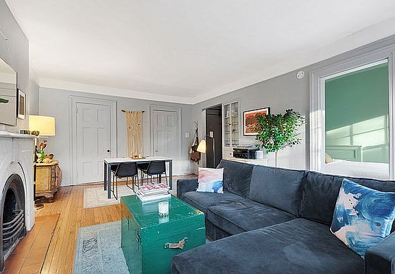 3rd image of 142 W 11th St APT 3R