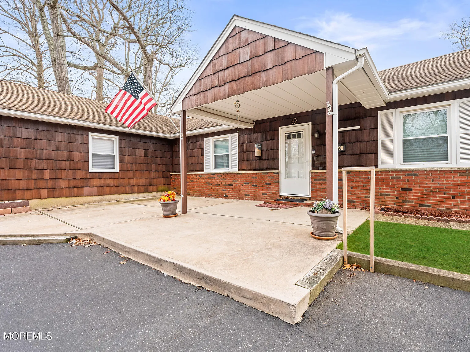 3 bed, 1216 sqft, $3,800 — Photo 3