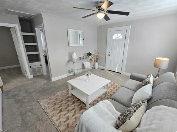 51 Pollux Cir E, Portsmouth, VA 23701