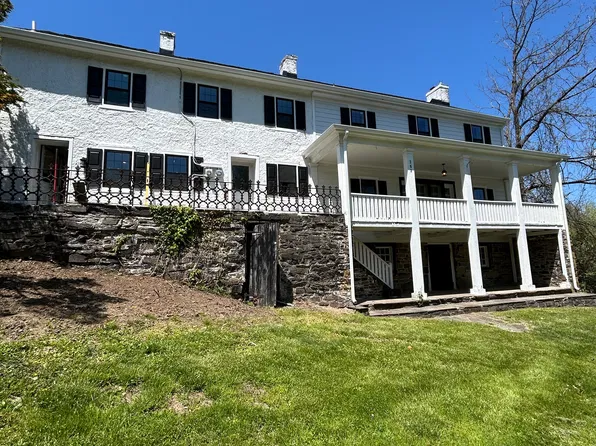 369 Byram Kingwood Rd #369, Frenchtown, NJ 08825