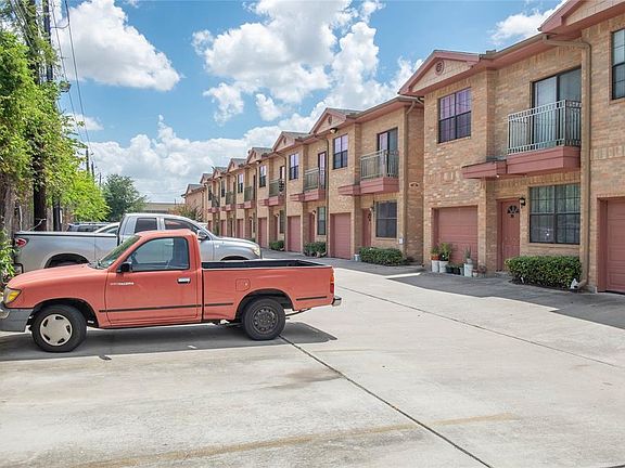 4th image of 9400 Bellaire Blvd Unit 209