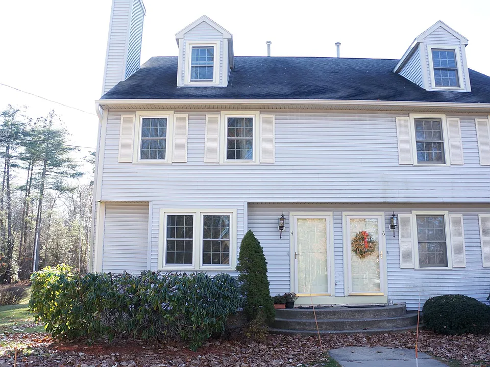 4 Foxmoor Cir