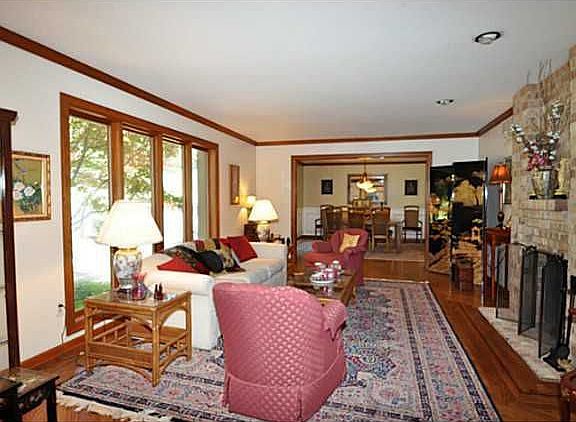 5th image of 1 Pondview Dr