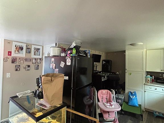 3rd image of 16 Bellport St Unit 10