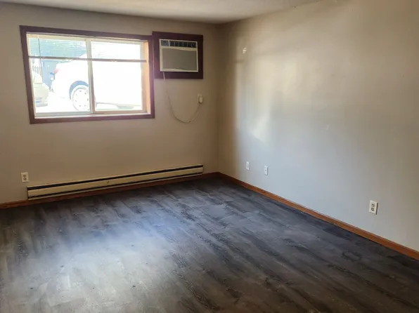 jbs1418, 1418 10th St S APT 304, La Crosse, WI 54601