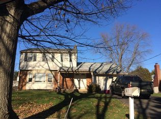 425 Valley Run Dr, Cherry Hill, NJ 08002