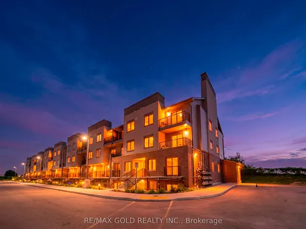 370 Fisher Mills Rd #C33, Cambridge, ON N3C 0G8