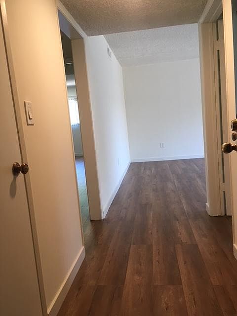 1st image of 210-10311 Riverside Dr #210