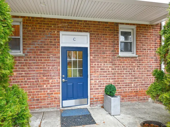 20 Gibson Avenue #C-1, Huntington, NY 11743