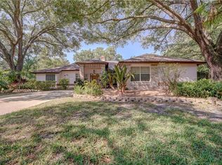 16401 Penshurst Pl, Lutz, FL 33549