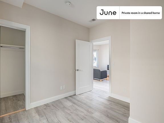4th image of 23 Newport St #A