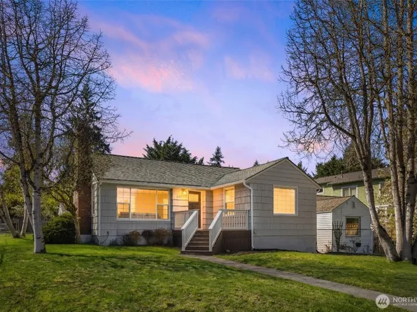 13703 Palatine Avenue N, Seattle, WA 98133