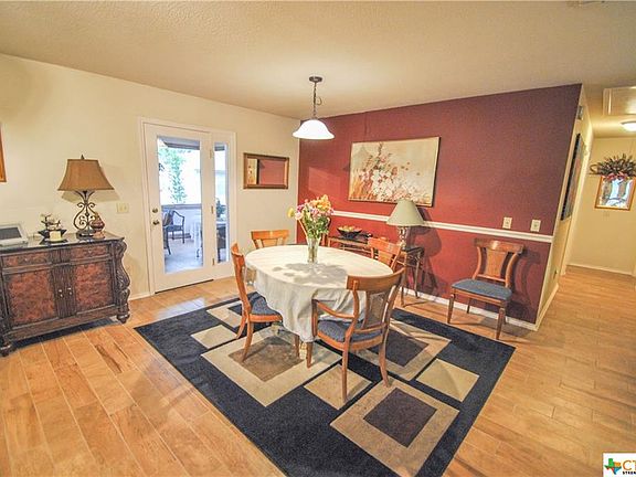 5th image of 107 Lullwood Dr