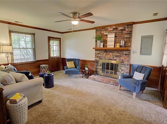 4th image of 5108 Bromley Ln