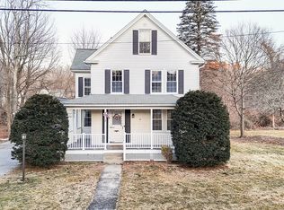 14 School St, Sterling, MA 01564