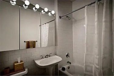 Rented by Nest Seekers International