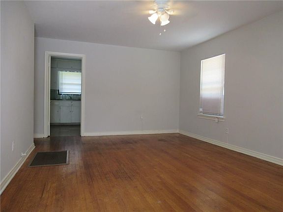 2nd image of 409 E Polk St APT B