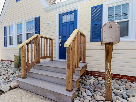 4th image of 1036 Poquoson Ave
