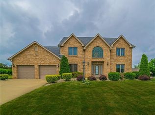 909 Giovanni Ln, Irwin, PA