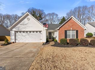 5740 Rolling Meadow Ln, Flowery Branch, GA 30542